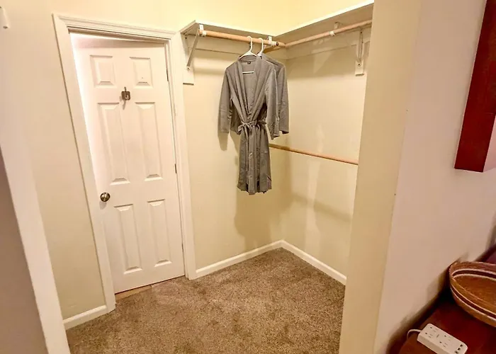 Holiday home The Door - Historic Phx 2br Office Retreat *