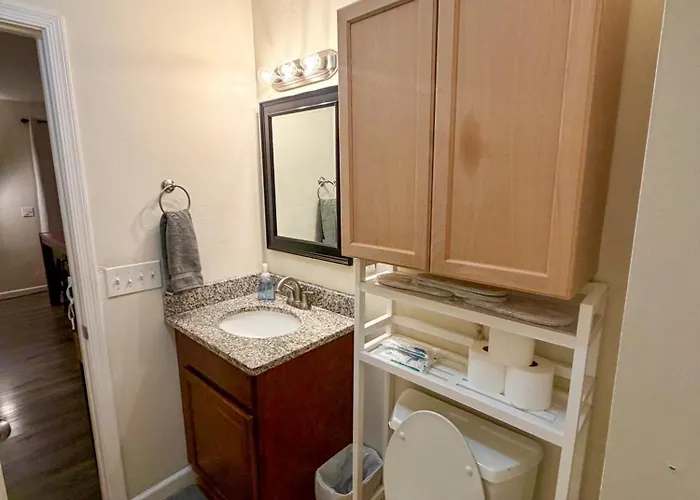 The Door - Historic Phx 2br Office Retreat