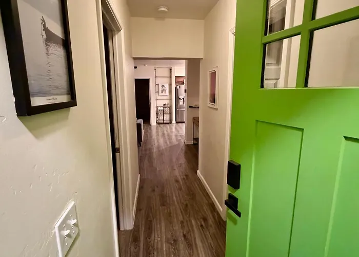 Holiday home The Door - Historic Phx 2br Office Retreat