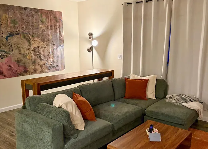 Holiday home The Door - Historic Phx 2br Office Retreat *
